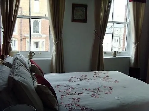 Ellies Guest House Whitby Nocleg ze śniadaniem